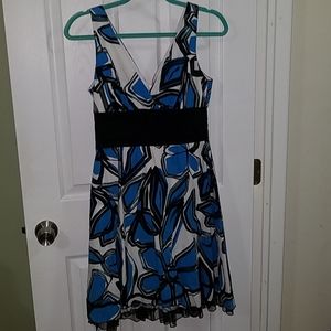 Amazing V Neck midi dress